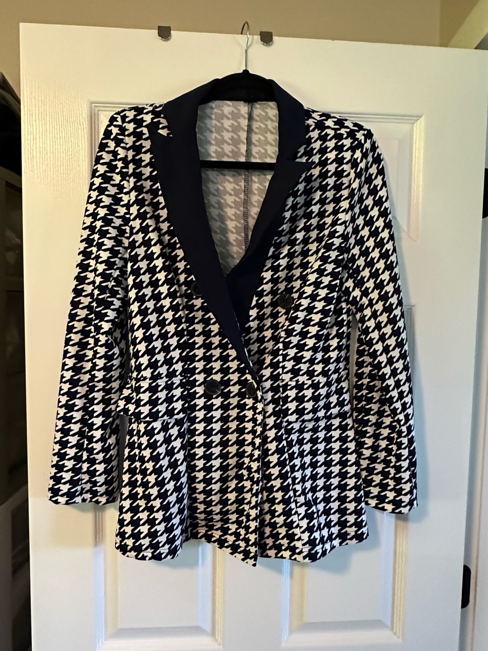 SHEIN Navy Blue and White Houndstooth Blazer